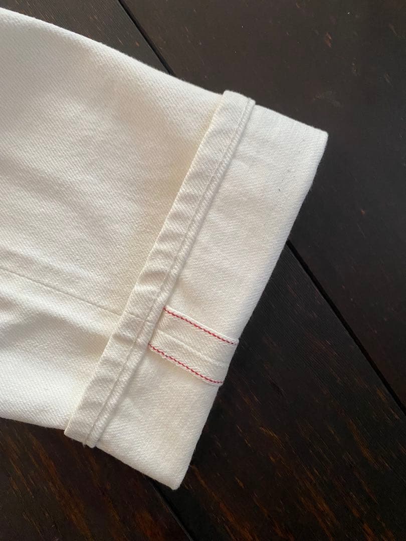 TOM FORD ホワイト スリムフィット デニム　セルビッチ