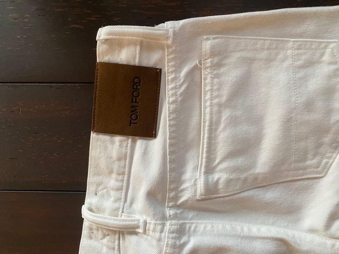 TOM FORD ホワイト スリムフィット デニム　セルビッチ
