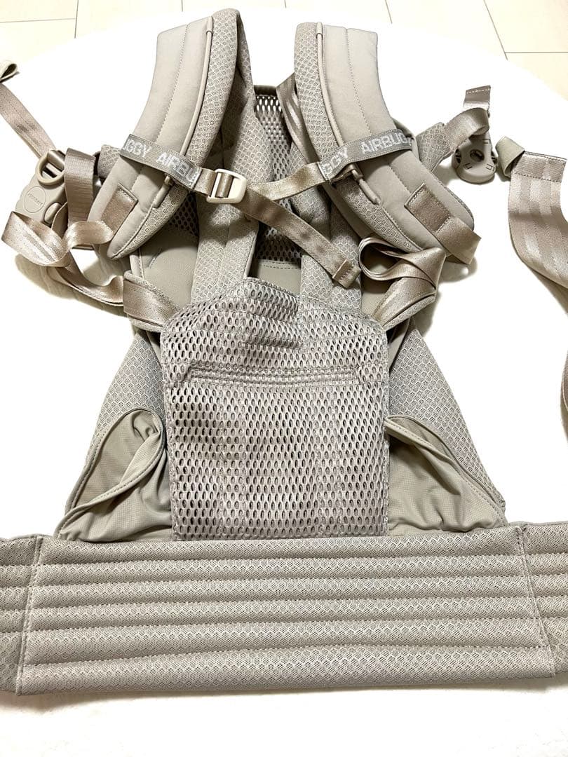 ⭐︎美品⭐︎エアバギーベビーキャリア抱っこ紐サンドアッシュ