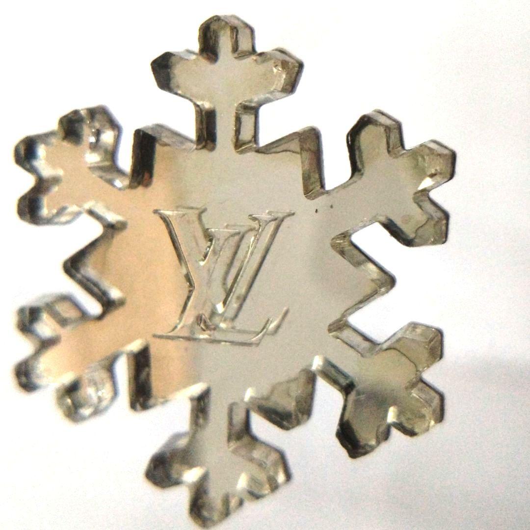 廃盤 LOUIS VUITTON ピンバッジ ブローチ 雪の結晶 2点セット