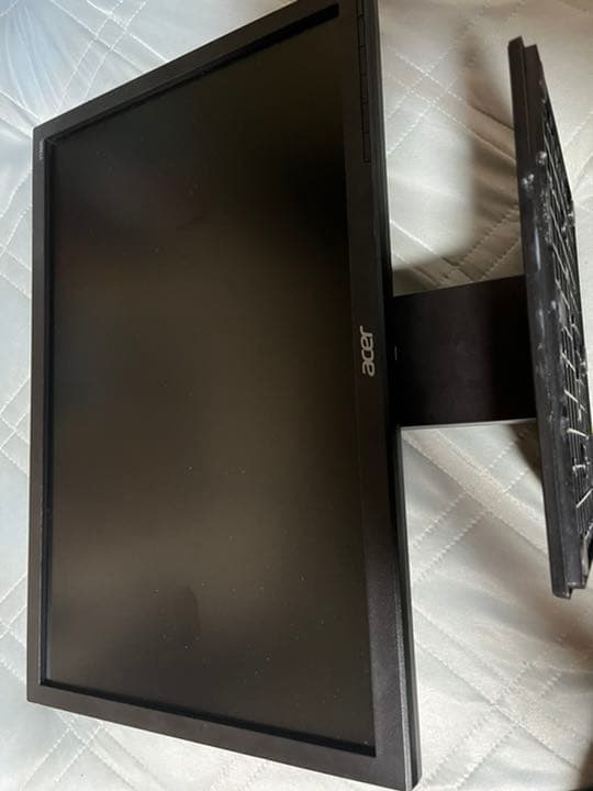 acerのモニターです。