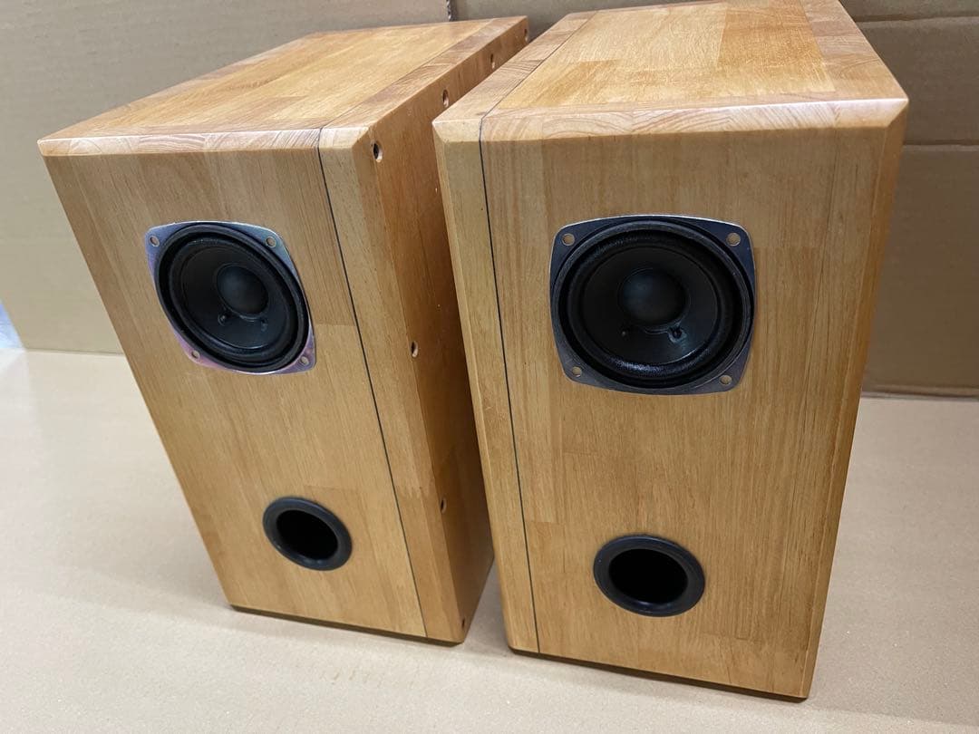 Wバスレフバックロード8cmユニット搭載 自作スピーカー