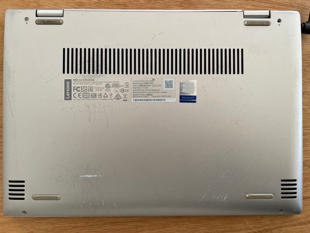 Lenovo YOGA 720-12IKB タブレットPC パソコン