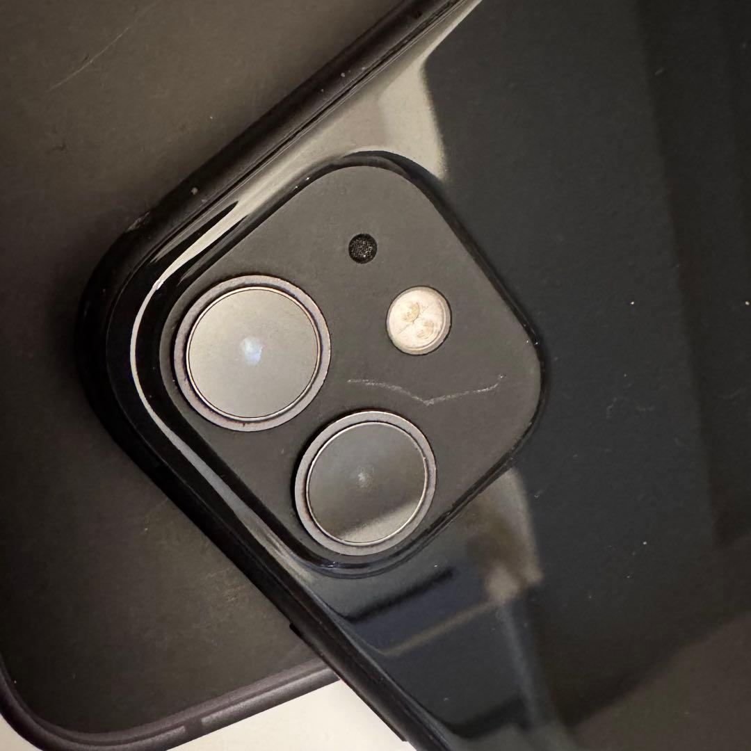 Apple iPhone 11 ブラック 本体　SIMフリー