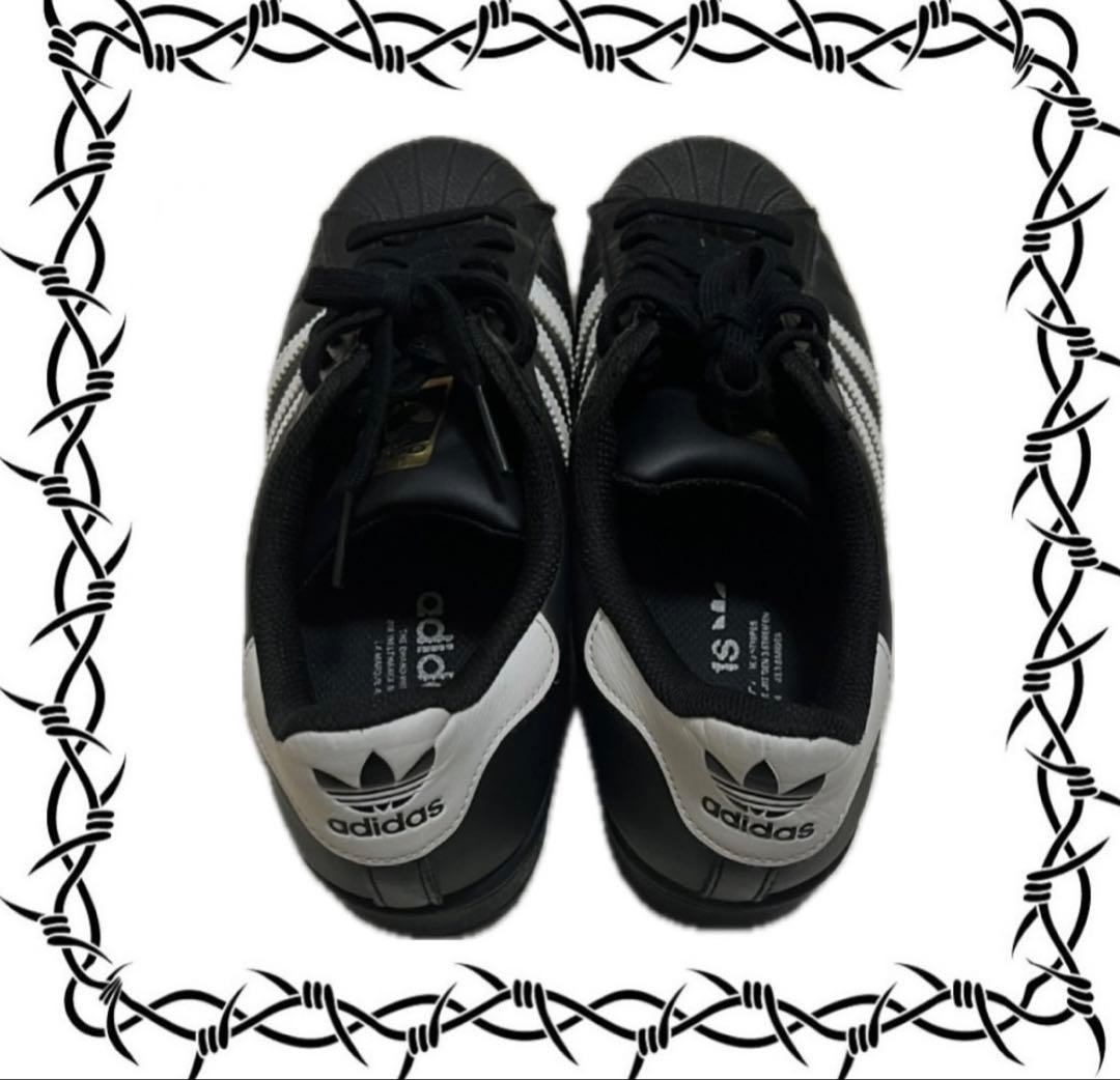 adidas super star スニーカー