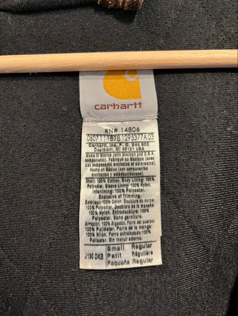 Carhartt アクティブジャケット　ダックジャケット