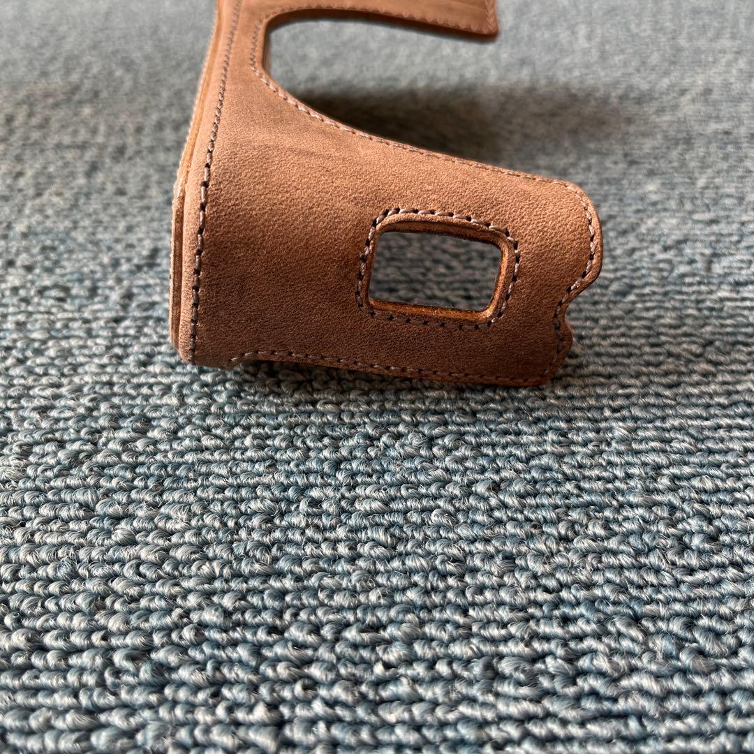 ULYSSES ユリシーズ　レザーカメラボディスーツ　ケース　fujifilm