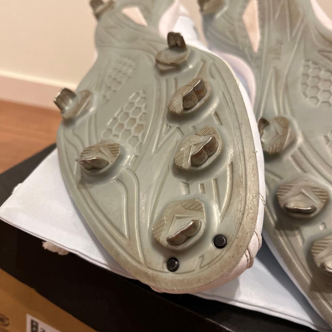 メープル　値引き　ZETT 白　スパイク　28センチ