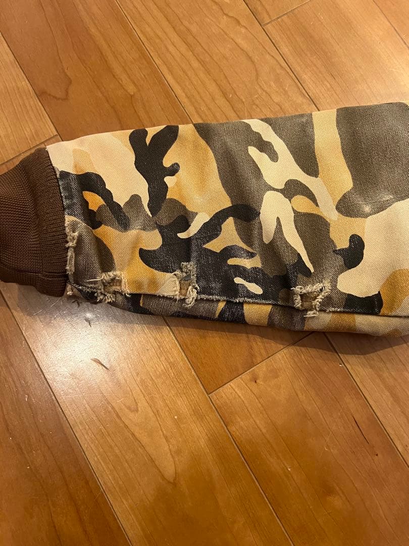 Carhartt アクティブジャケット 鬼フェード　古着　ユニセックス　迷彩柄