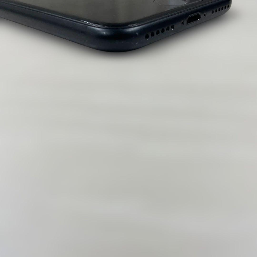 Apple iPhone SE（第２世代）128GB