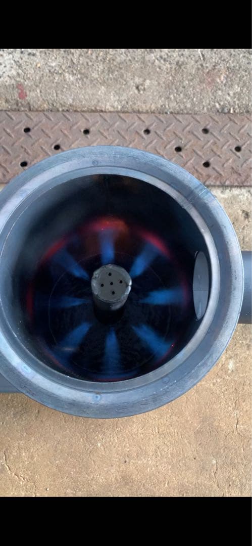 廃油ストーブ 煙突アダプタ付き　耐熱塗装　80mm、100mm煙突使えます。