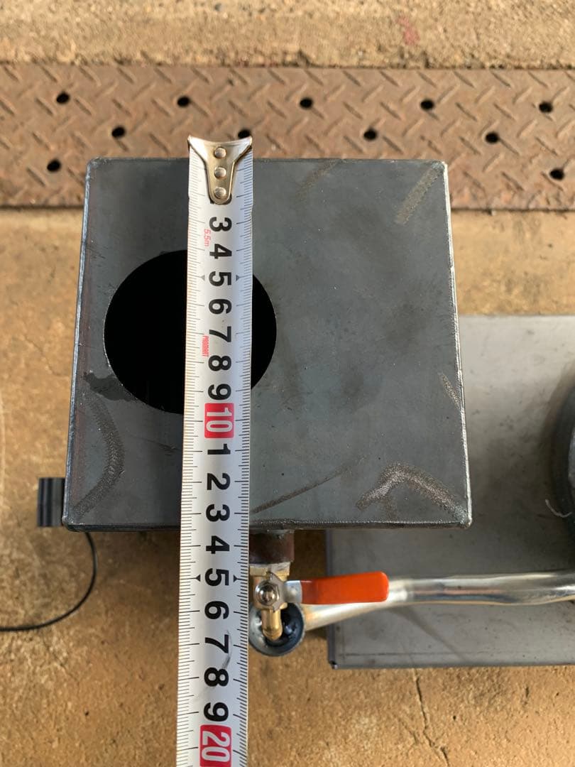 廃油ストーブ 煙突アダプタ付き　耐熱塗装　80mm、100mm煙突使えます。