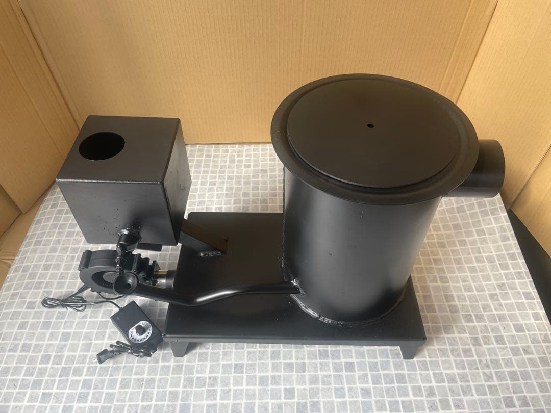 廃油ストーブ 煙突アダプタ付き　耐熱塗装　80mm、100mm煙突使えます。