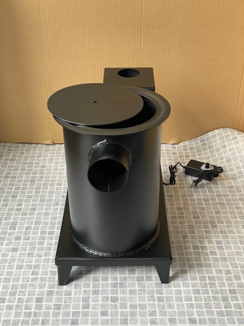 廃油ストーブ 煙突アダプタ付き　耐熱塗装　80mm、100mm煙突使えます。