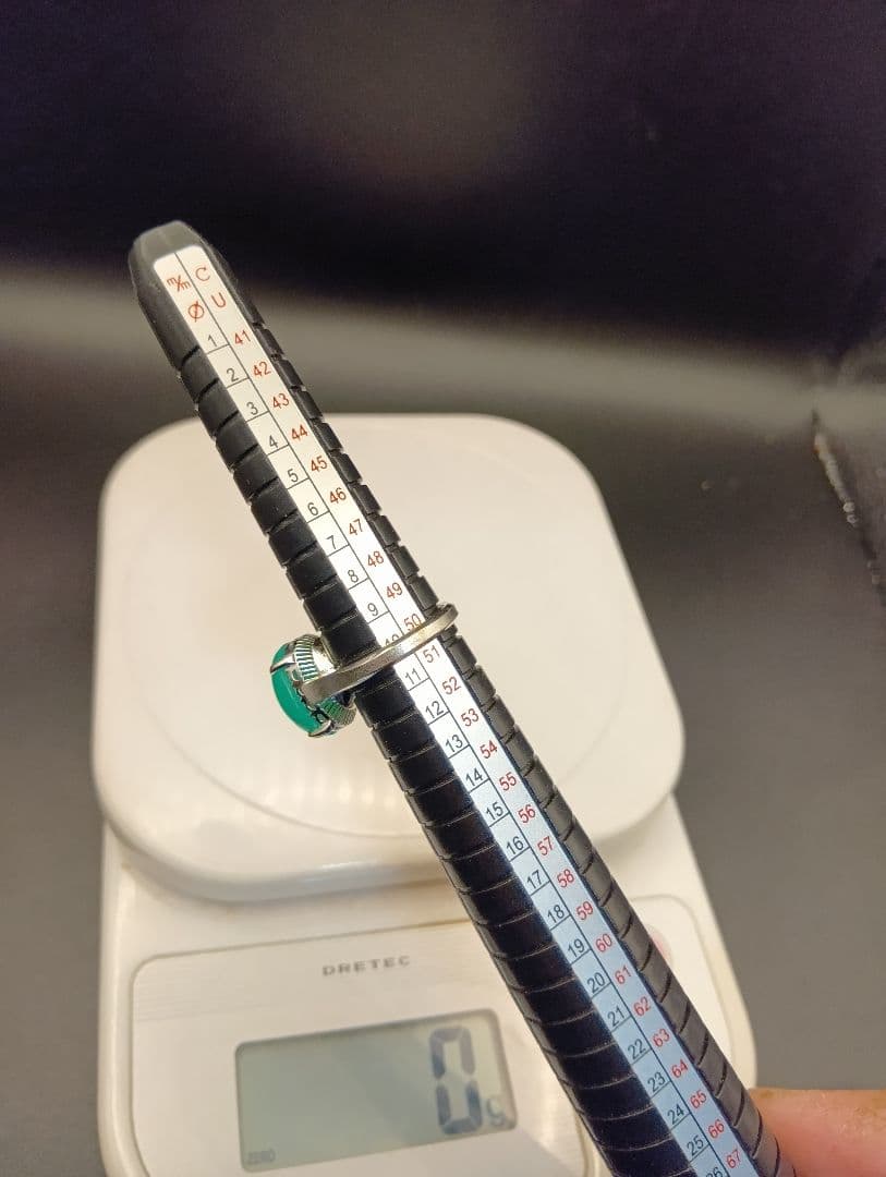 ベ*P様 k14 金 リング エメラルドカット 緑色石 11号 約4グラム