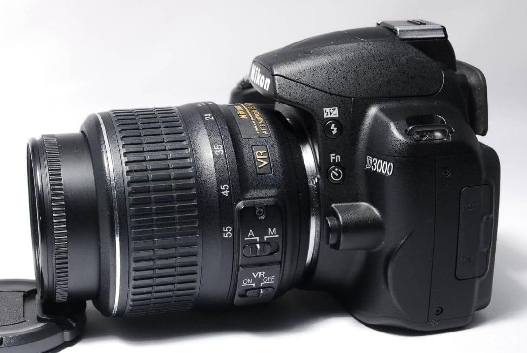 ♥一眼デビュー応援♥Nikon D3000♥ AF-S標準＆望遠セット Wレンズ