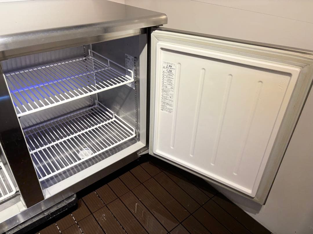 とっちい美品ダイワ大和業務用テーブル形冷凍冷蔵庫コールドテーブル最新モデル