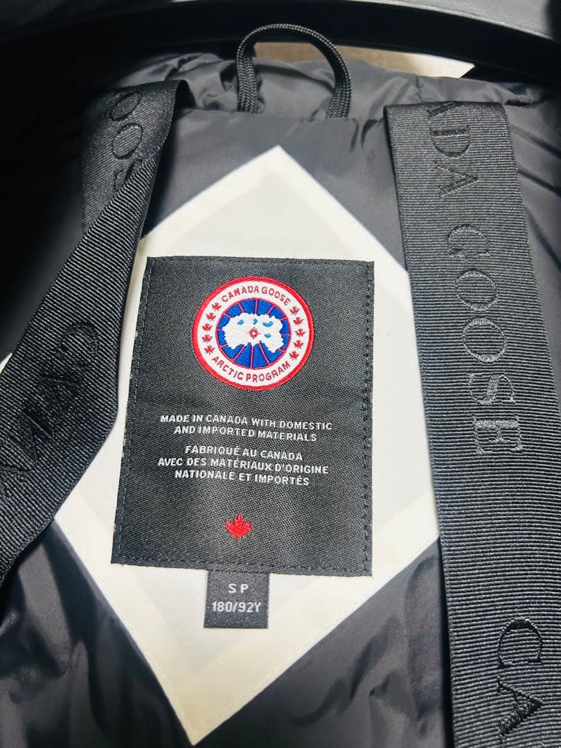   フード付きダウンジャケット S