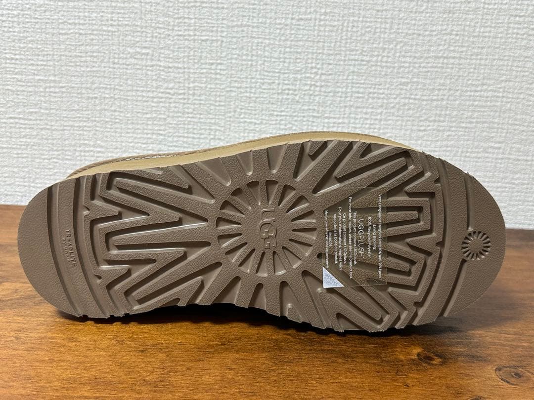 アグ　厚底ムーミンブーツ　ニューメル　プラットフォーム　チェルシー