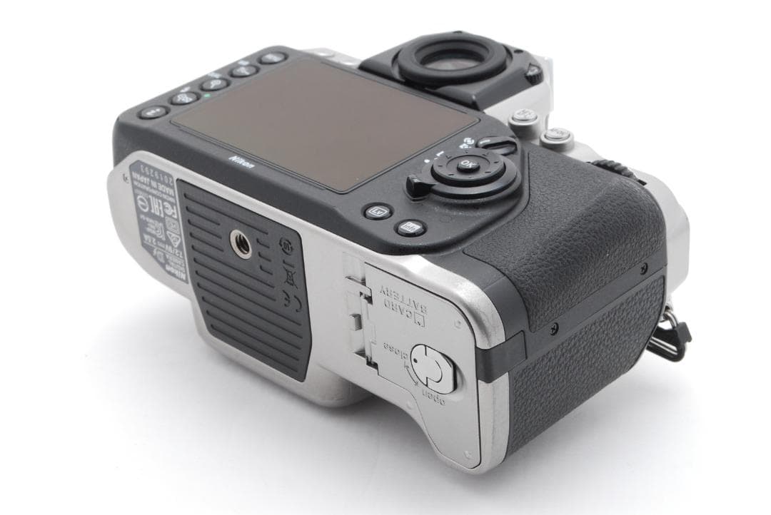 デジタルカメラ Nikon Df Silver 16.2MP DSLR Camera C0061