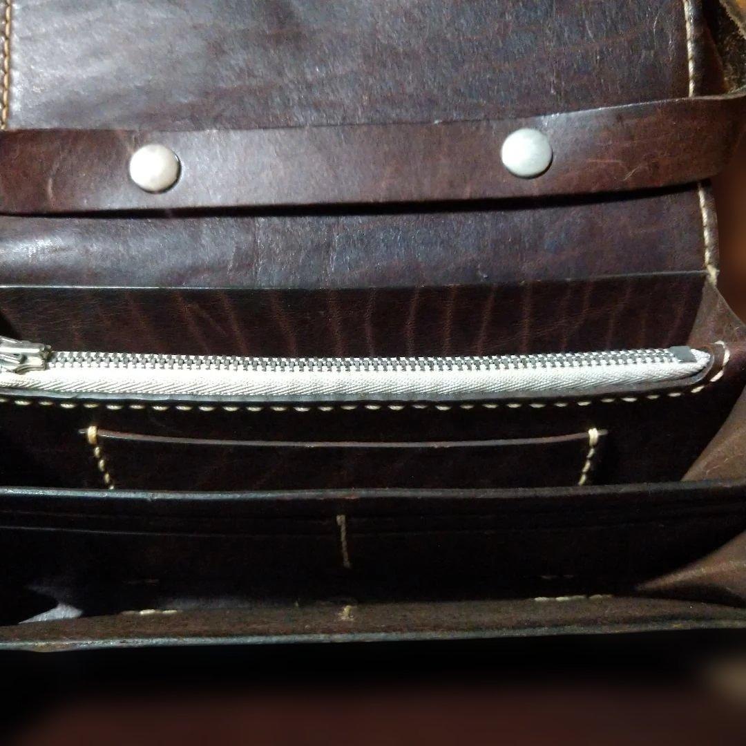 ラッキージョン　ブラウンレザー スターコンチョ付きウォレットショルダー