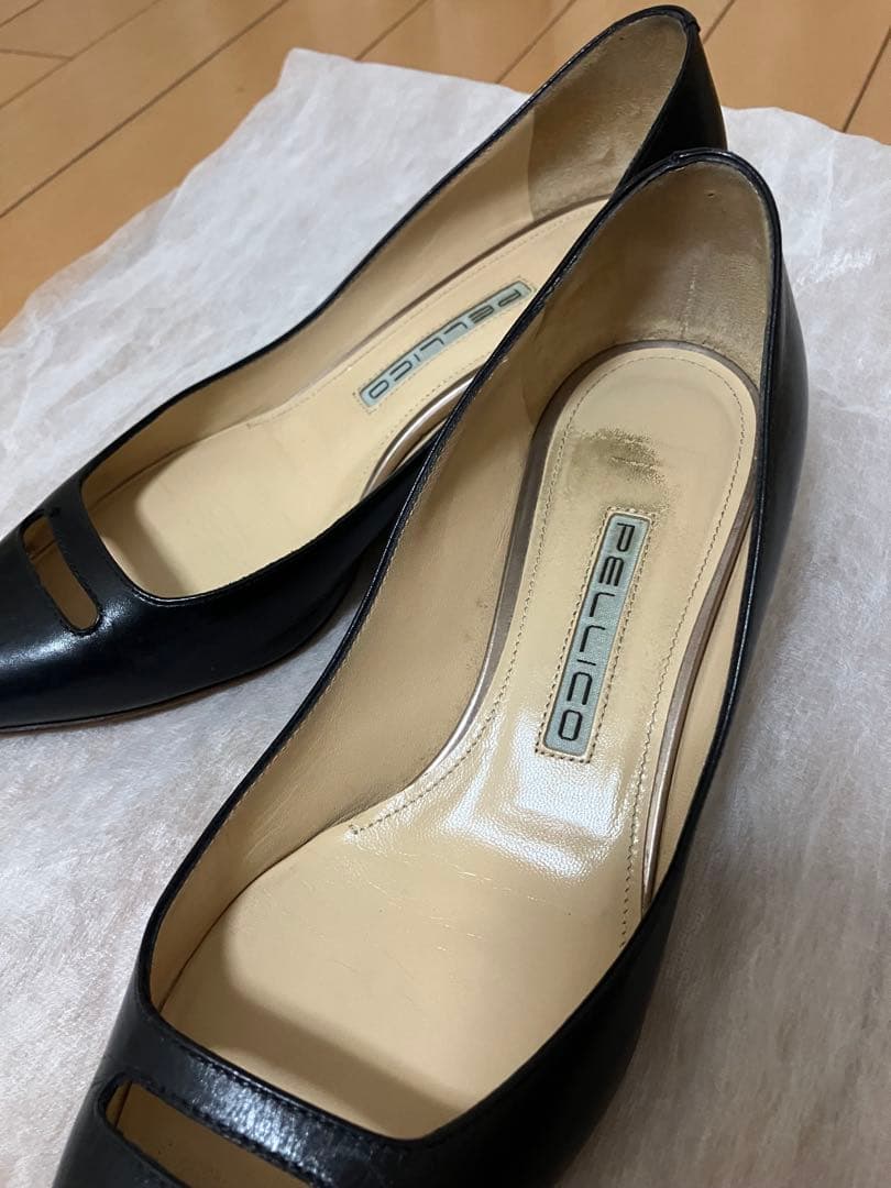 PELLICO ブラック ポインテッドトゥ