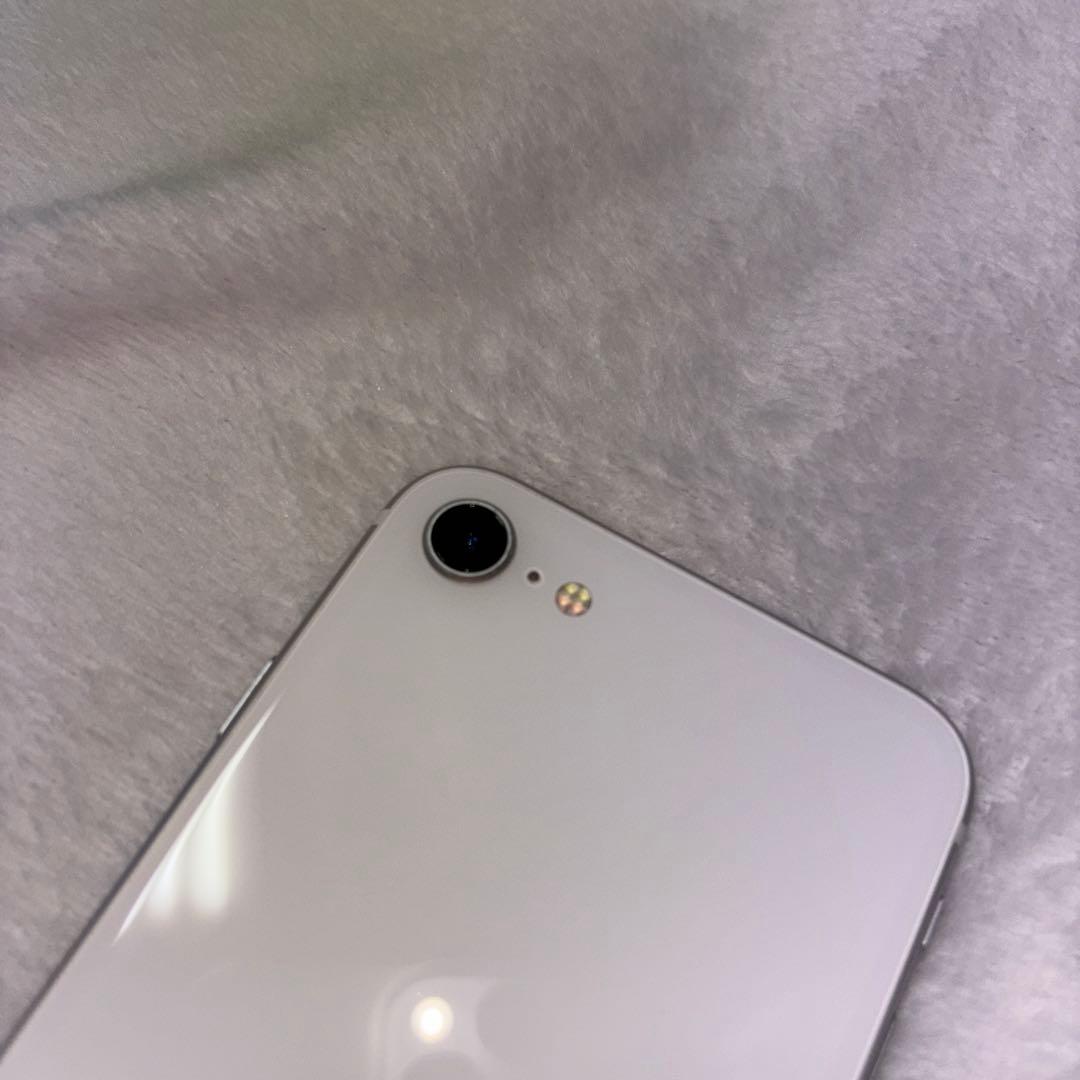 iPhone SE2 第二世代 SIMフリー 78% ホワイト 本体