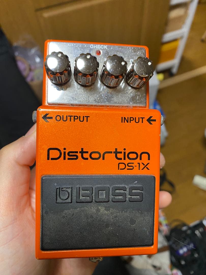本当に最後の値下げ！BOSS DS-1X ディストーションエフェクター
