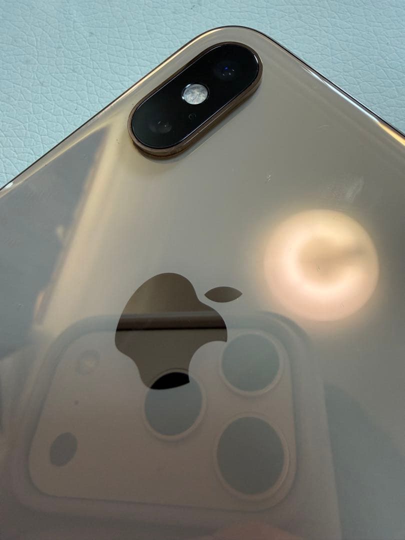 美品　Apple iPhone Xs ゴールド 256GB