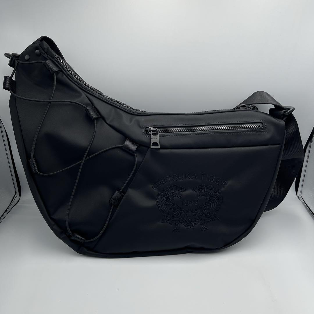 オニツカタイガー メッセンジャーバッグ 見返り虎刺繍