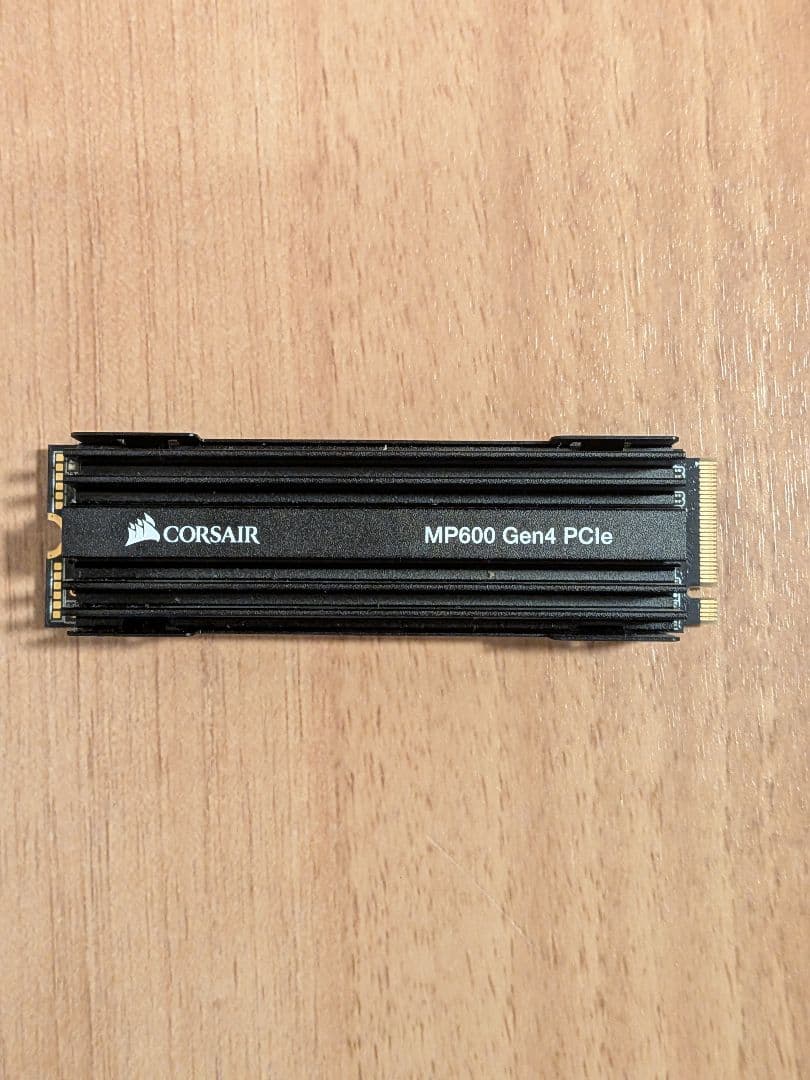 内蔵型SSD CORSAIR MP600 Gen4 PCIe 1TB SSD