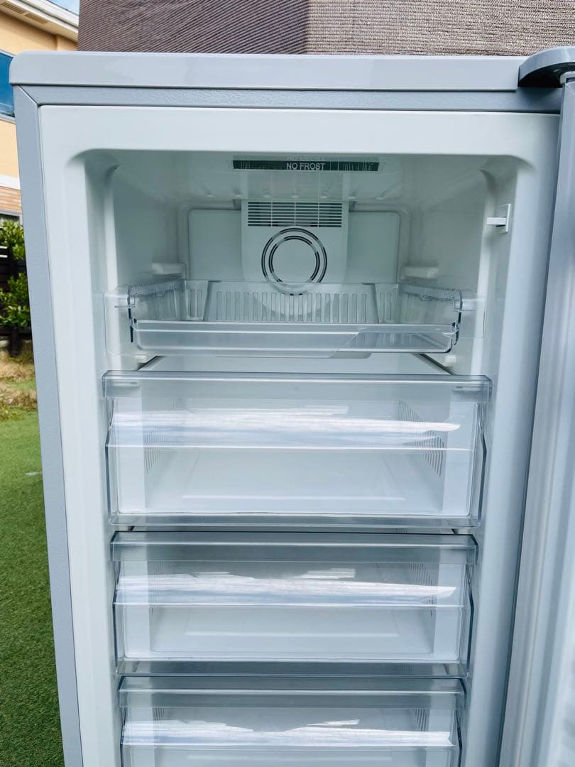 【清掃済】とても便利な引き出し式冷凍庫 153L Haier