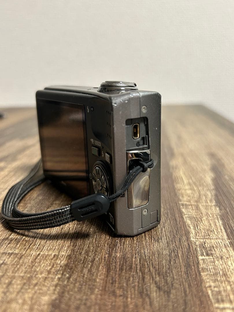 Nikon ニコン COOLPIX S630 デジタルカメラ