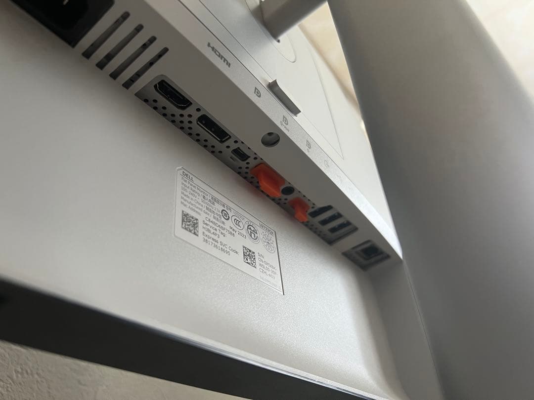 Dell U2723QX 27インチ 4K ハブモニター