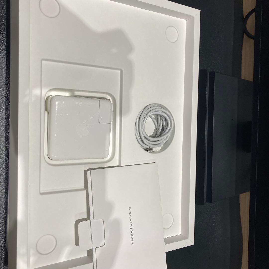 Apple MacBook Pro 13インチ M1 メモリ16G 256GB