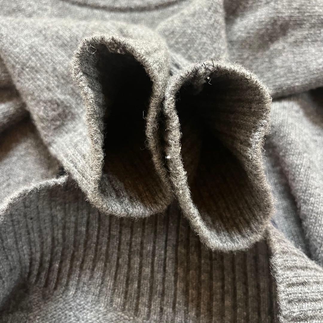 Bogen ボーゲン グレー セーター オジサン顔