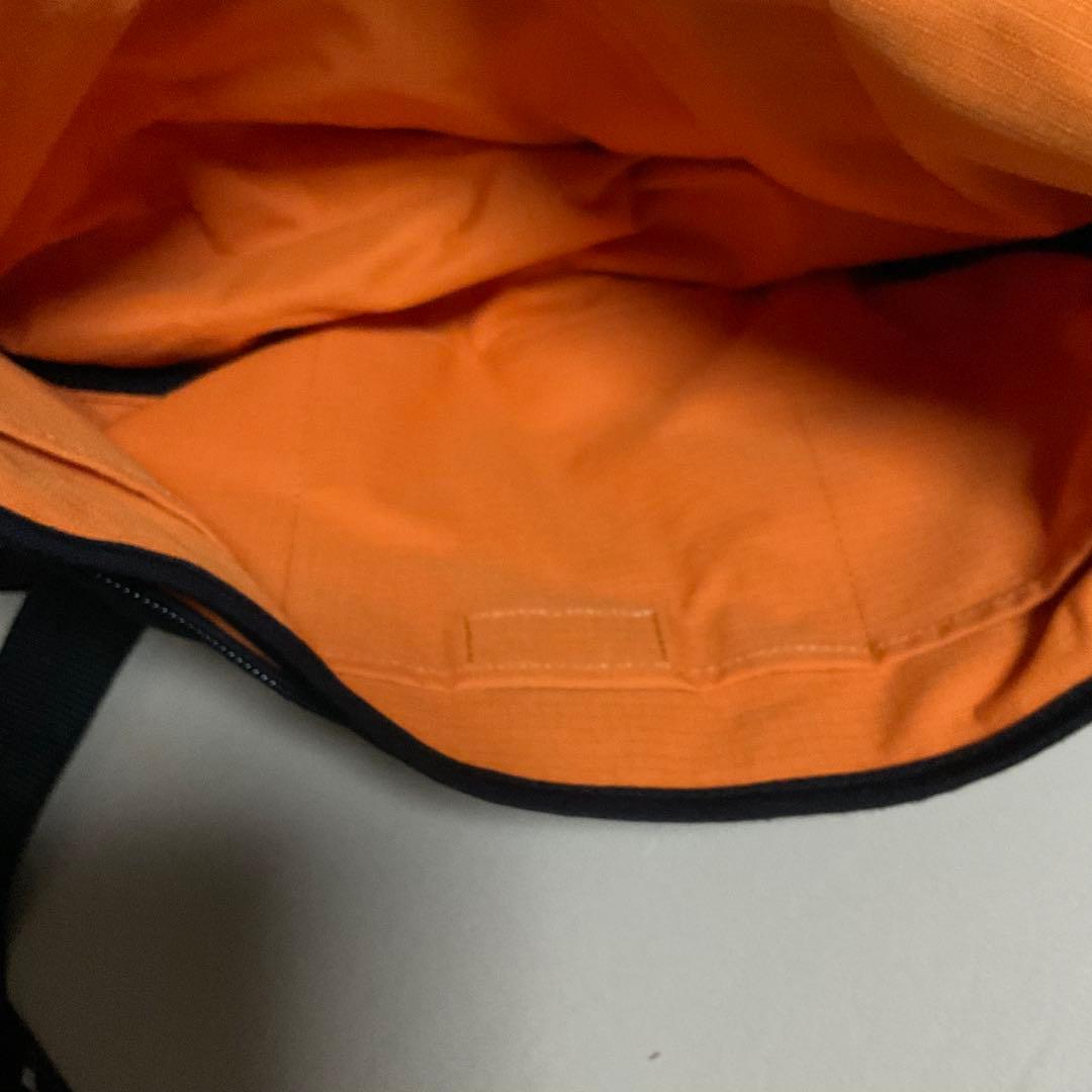 美品　クランプラー CRUMPLER メッセンジャーバッグ グリーン