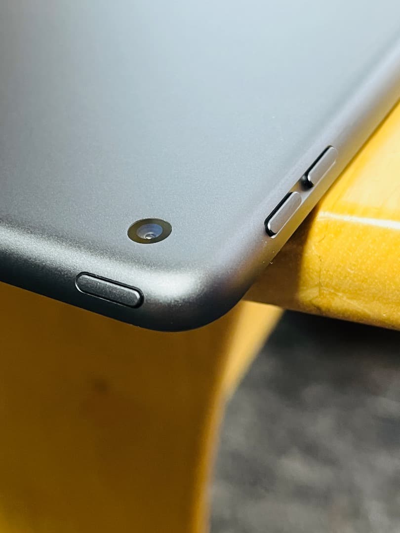 Apple iPad 第9世代 スペースグレイ 64GB Wi-Fiモデル