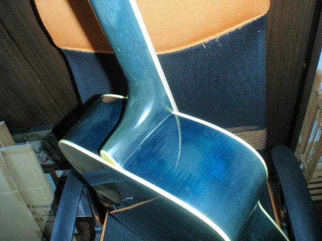 YAMAHA FG422 OBB 　程度美品　良く鳴る、ピックガード交換済み