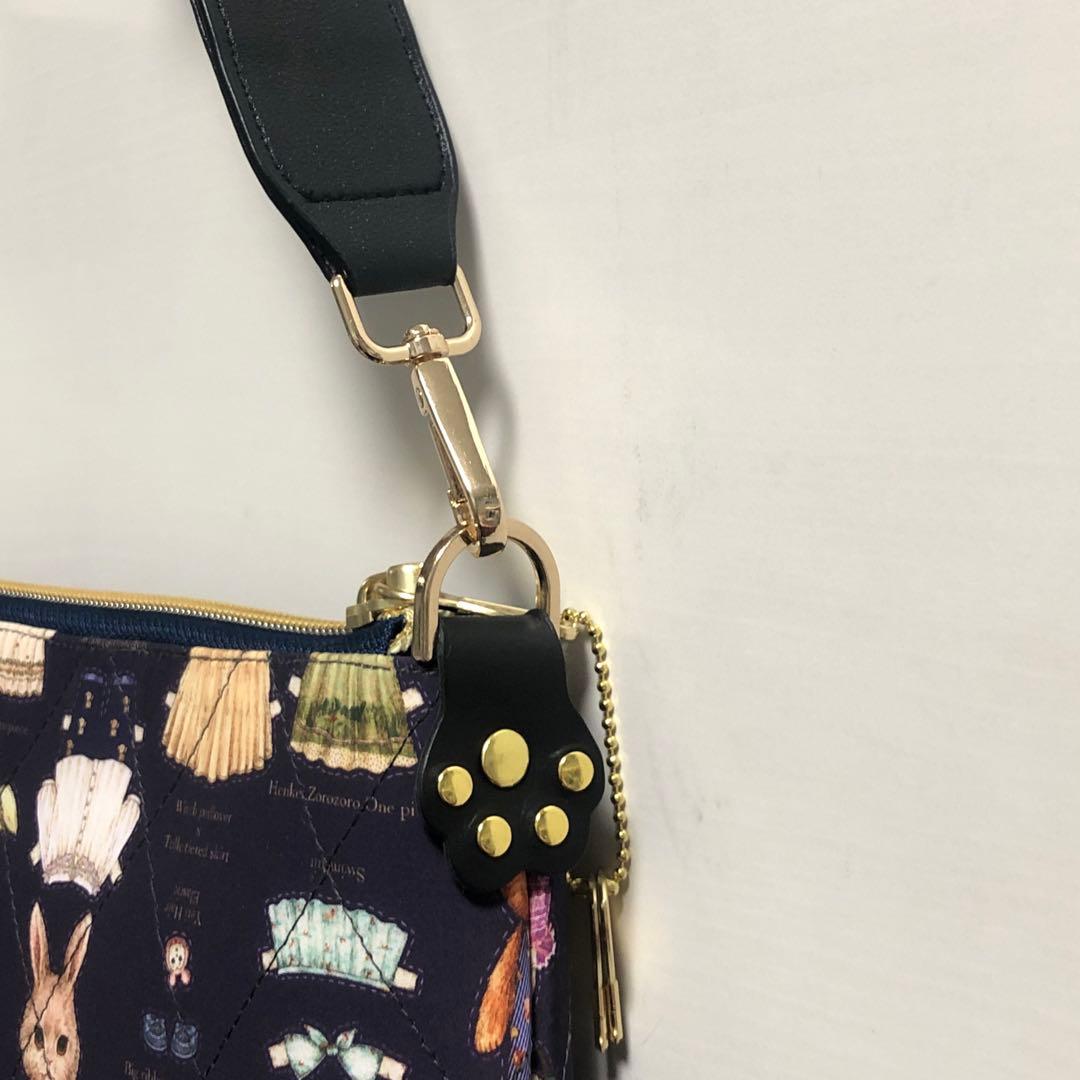 1954.ハンドメイド　キルト生地ファスナーバッグ(大) フランシュリッペ