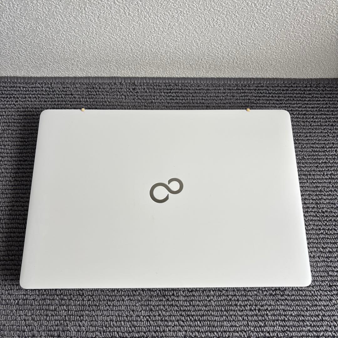 富士通lifebook AH50/B3 i7-7700HQ メモリ4GB