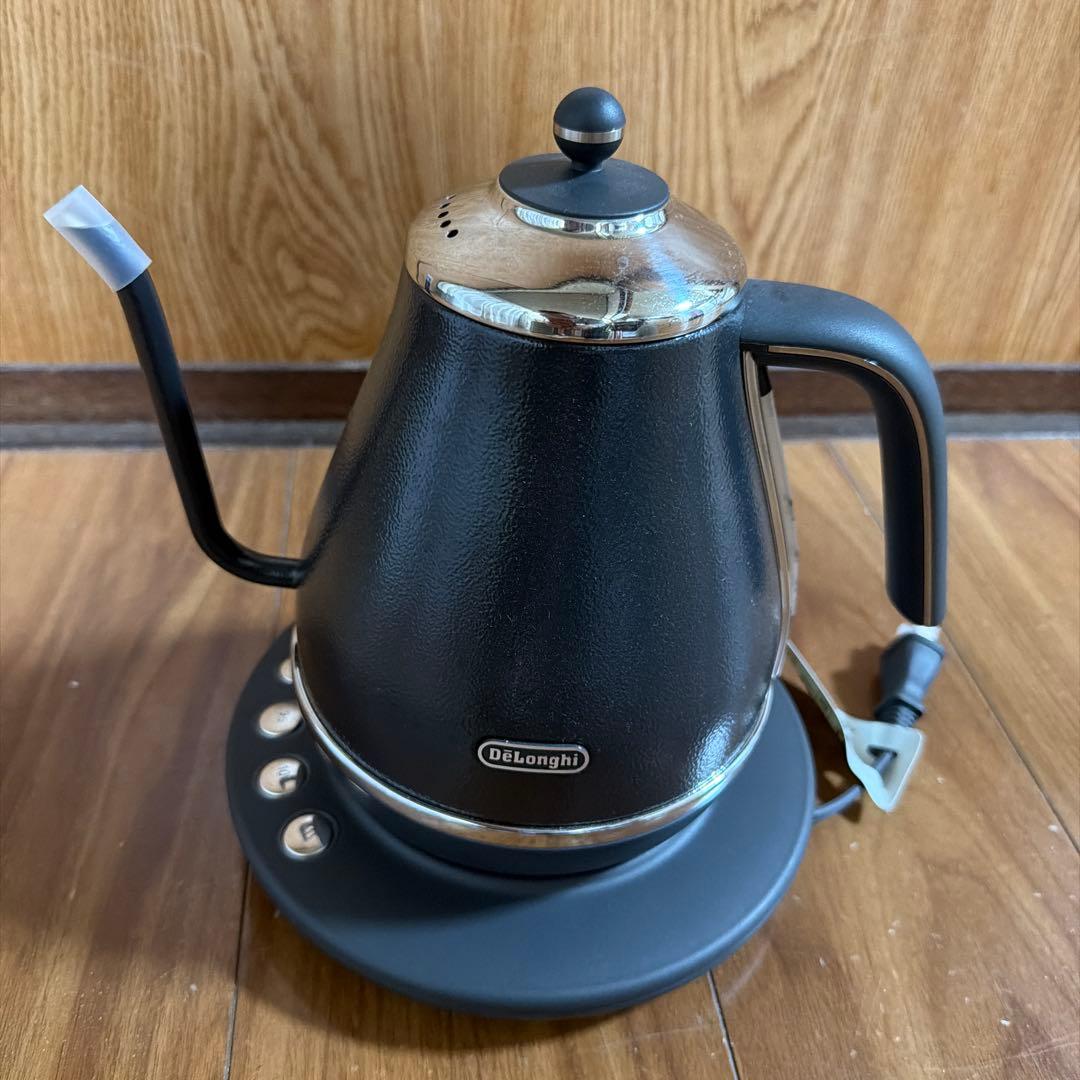 De'Longhi ブラック 電気ケトル
