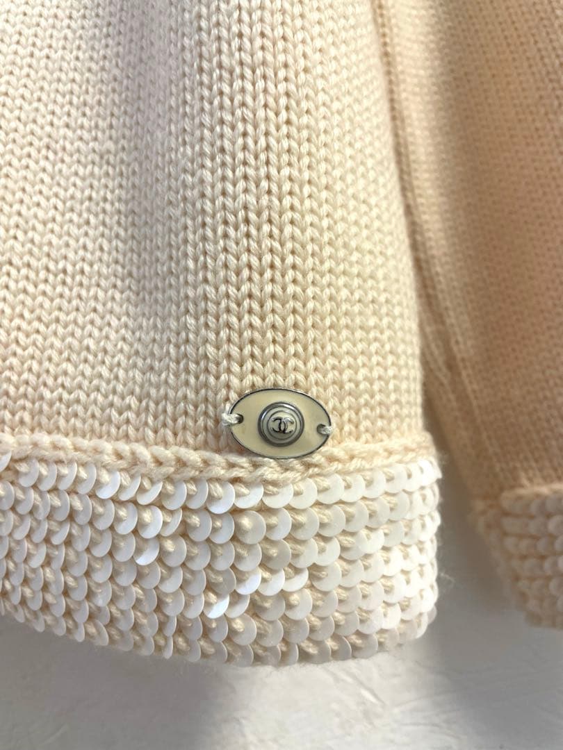 CHANEL アイボリー ニットカーディガン