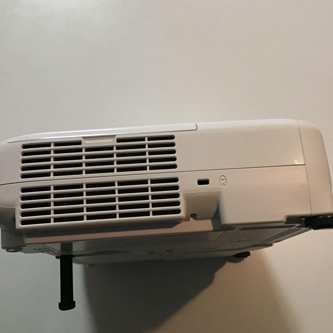 EPSON EB-W31 プロジェクター本体