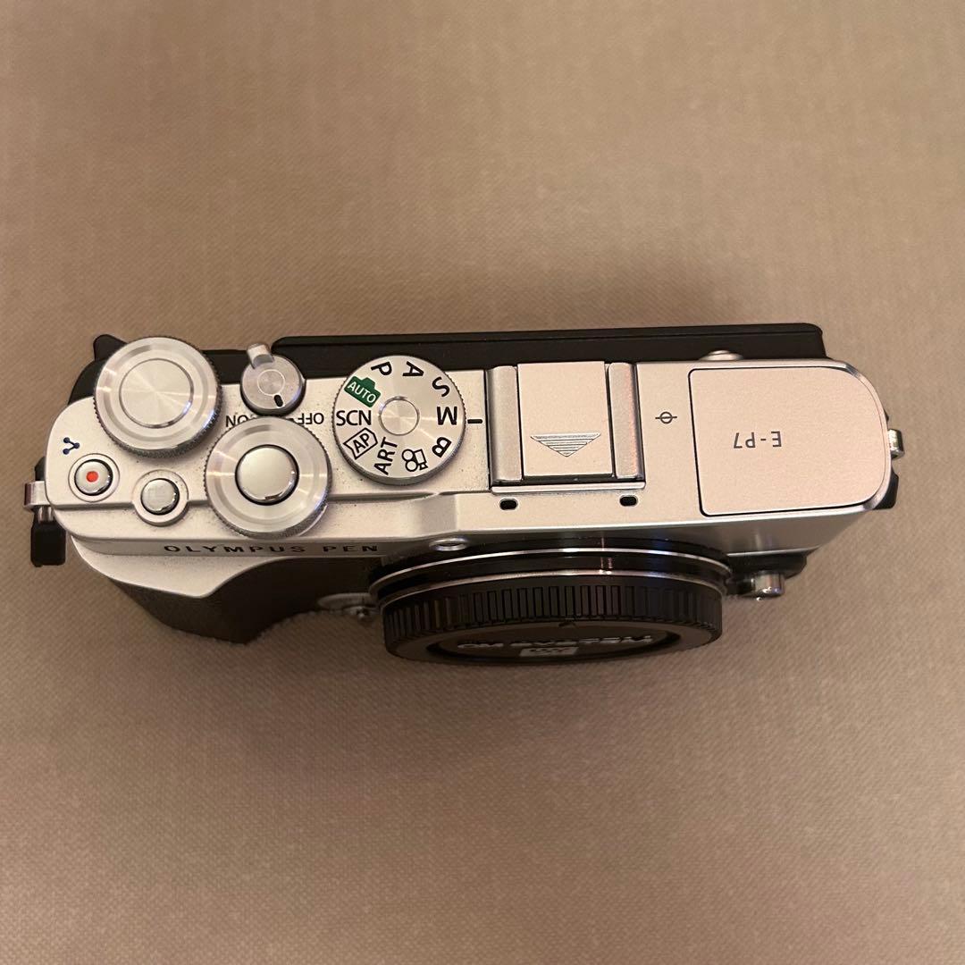 【新品同様】【保証書付】OLYMPUS PEN E-P7 ダブルレンズキット