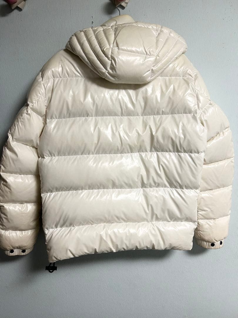 HUGO BOSS フード付きダウンジャケット　ホワイト