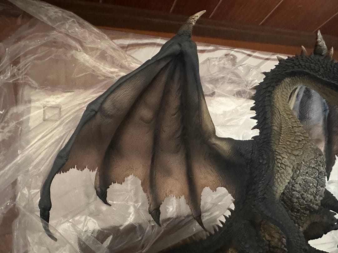 ミラボレアス　クリエイターズモデル　フィギュア