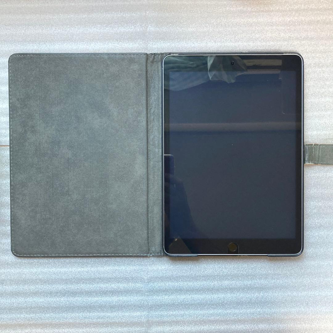 Apple　iPad 10.2インチ 第9世代 64GB シルバー