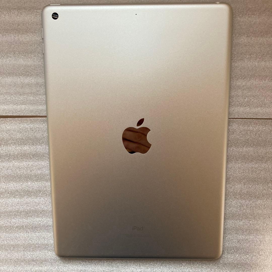 Apple　iPad 10.2インチ 第9世代 64GB シルバー