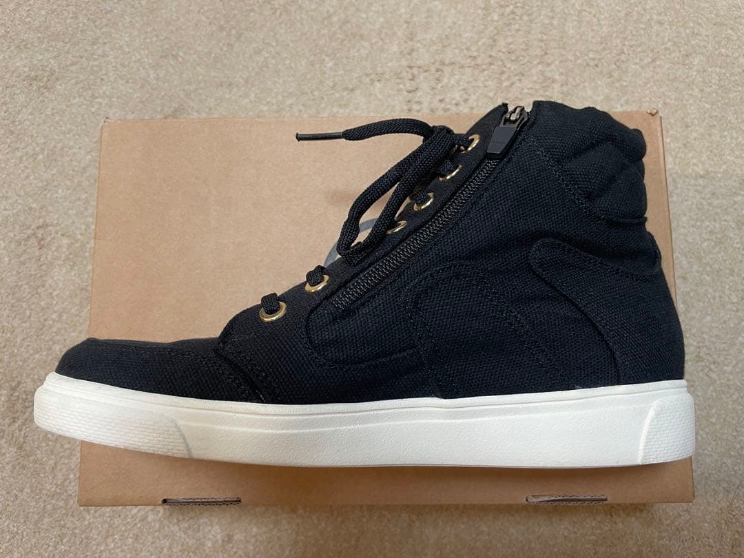 BENESU ブラックハイカットスニーカー